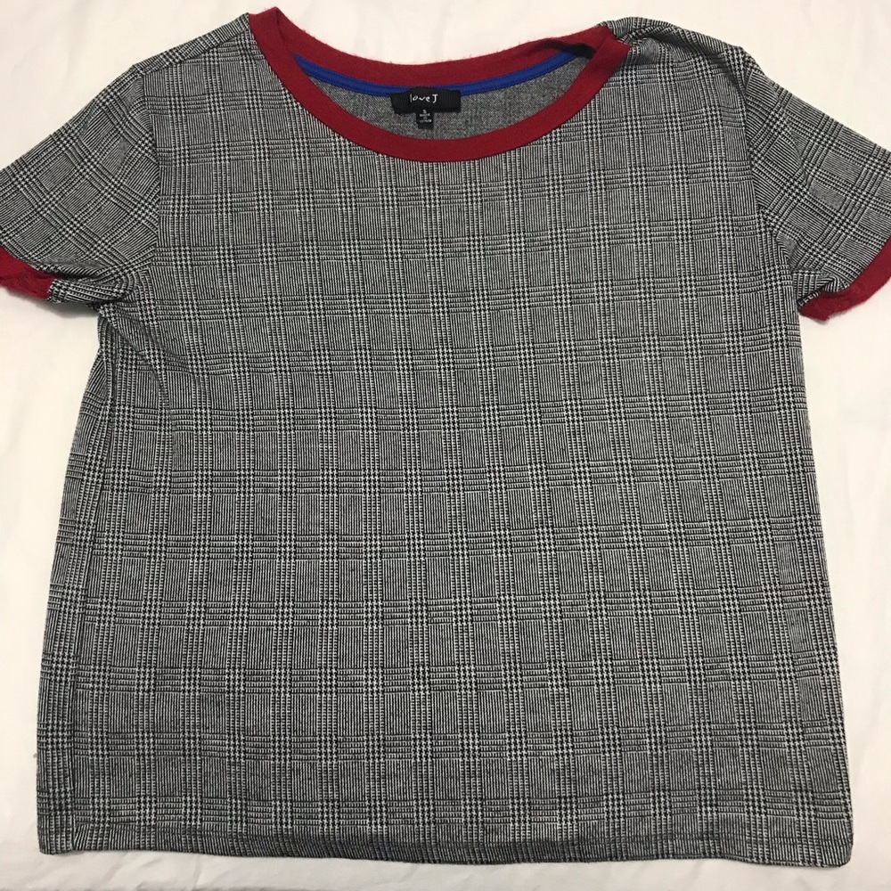 I am selling a T-Shirt.